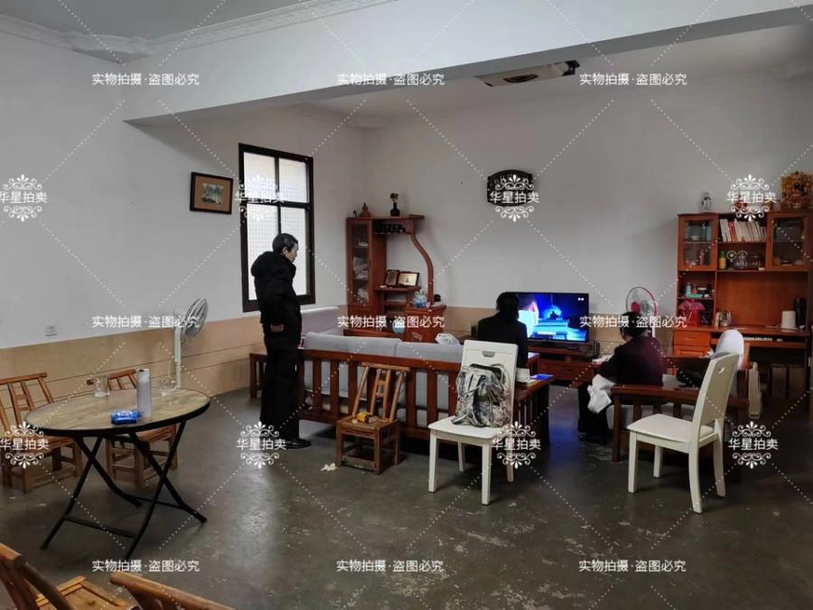 嵩塘南路105號(hào)法拍房103號(hào)101、201
